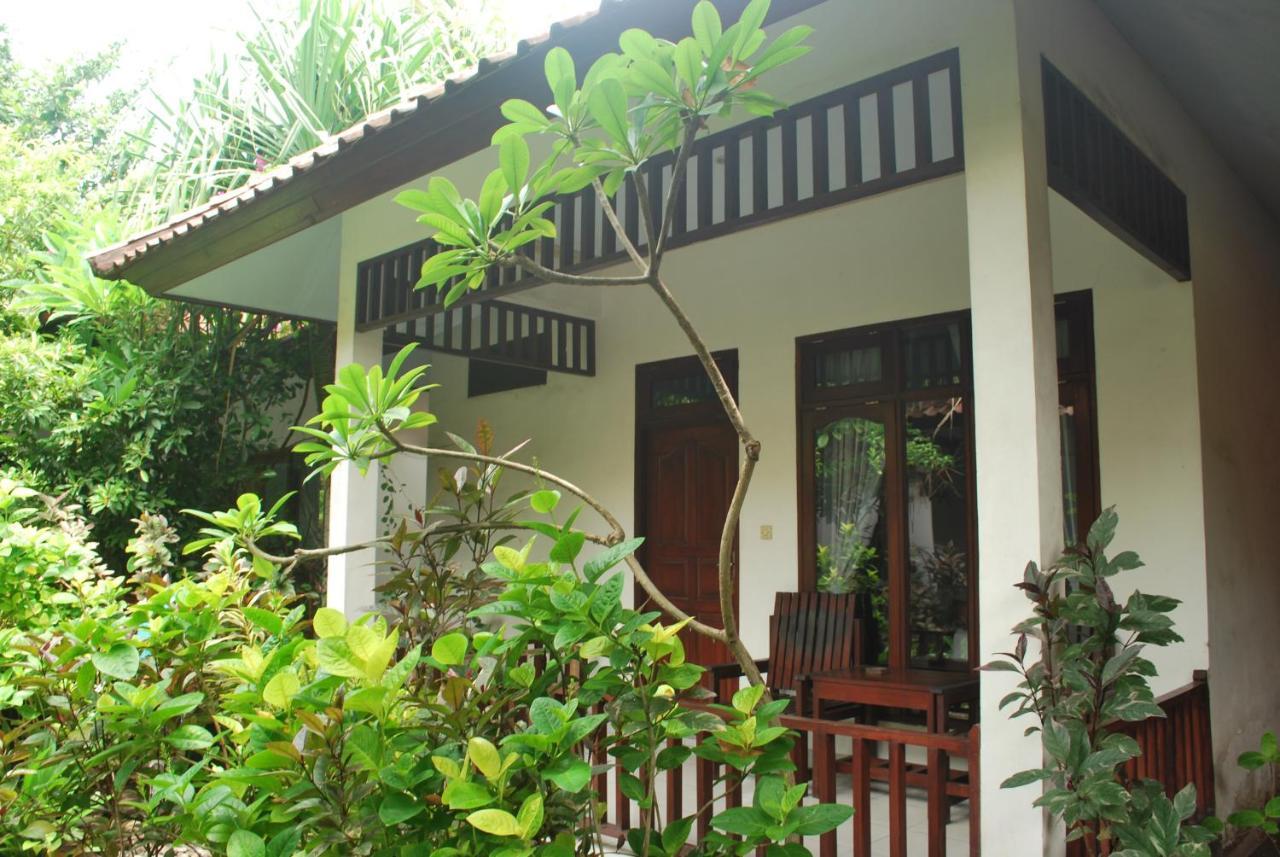 Gili Smile Bungalow Gili Trawangan Bagian luar foto