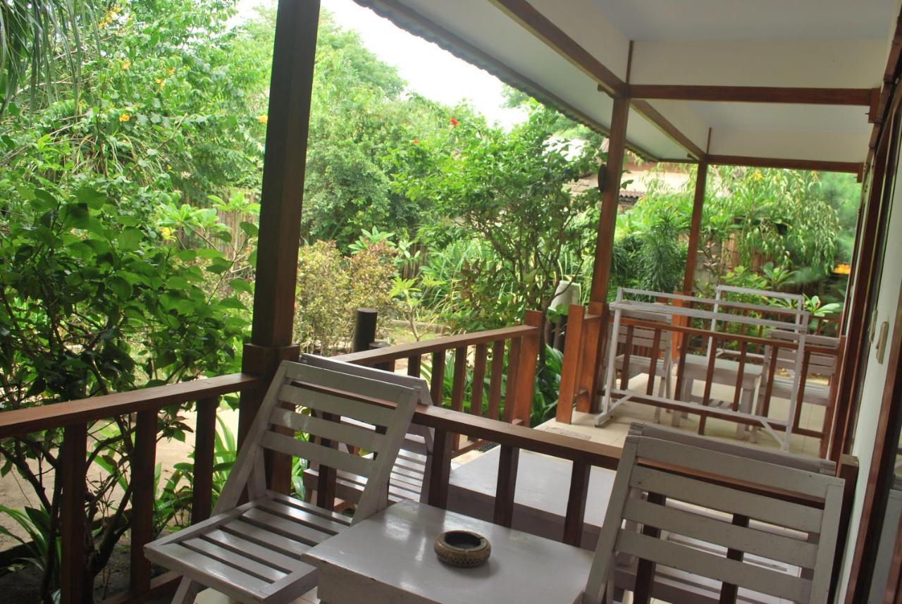 Gili Smile Bungalow Gili Trawangan Bagian luar foto